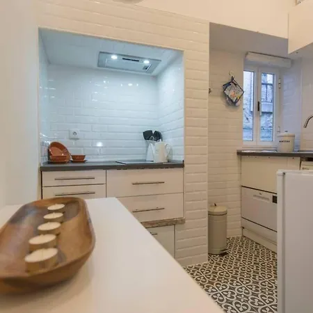 Apartment To Be Mouraria Lisbon